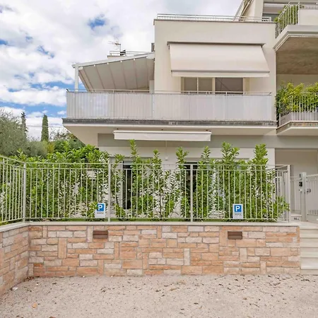 Διαμέρισμα Apartmentsgarda - L'isola Blu Γκάρντα