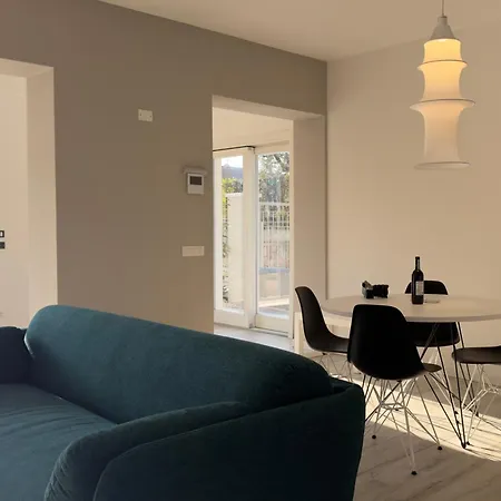 Apartmentsgarda - L'isola Blu Appartement *