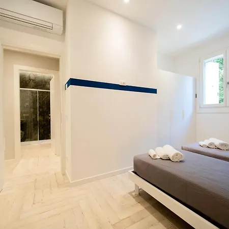 Apartmentsgarda - L'isola Blu Garda (Verona)
