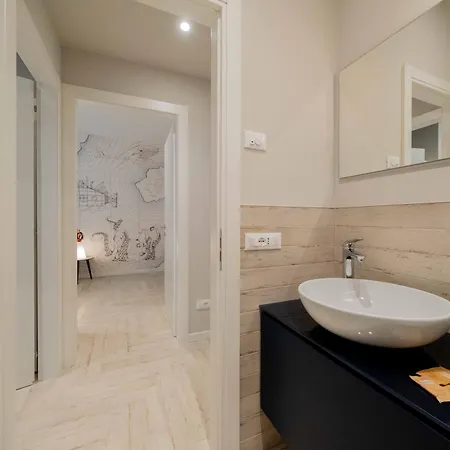 Apartmentsgarda - L'isola Blu * Garda (Verona)