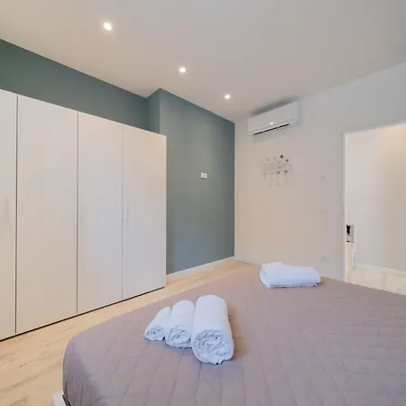 Apartmentsgarda - L'isola Blu Garda (Verona)