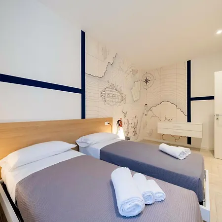 Apartment Apartmentsgarda - L'isola Blu Garda (Verona)