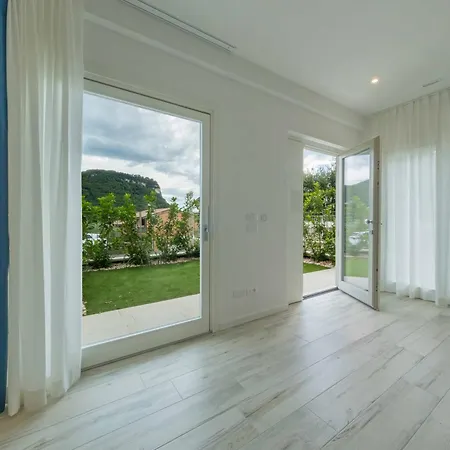 Apartmentsgarda - L'isola Blu