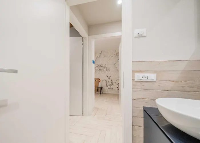 Apartmentsgarda - L'isola Blu * Garda (Verona)